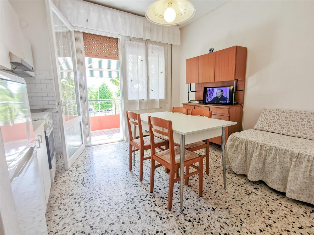 Villa Vania Family Apartments リド・ディ・イエゾロ エクステリア 写真